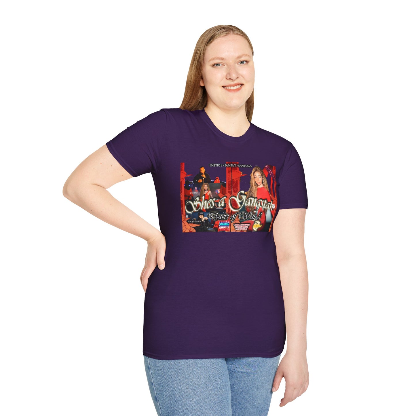 Shes a Gangstah e T-Shirt - Graphic Tee