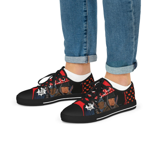 Darts of War 2 Vibrant Men's Low Top Sneakers with Urban Artwork